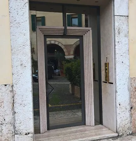 Casa Ferrari Sanificato Ozono * Vérone