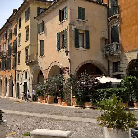 Casa Ferrari Sanificato Ozono * Vérone